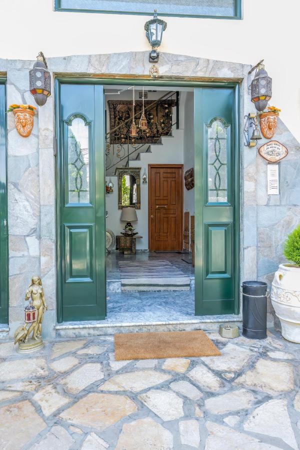 Vasilis Luxury Apartment Ioannina Buitenkant foto